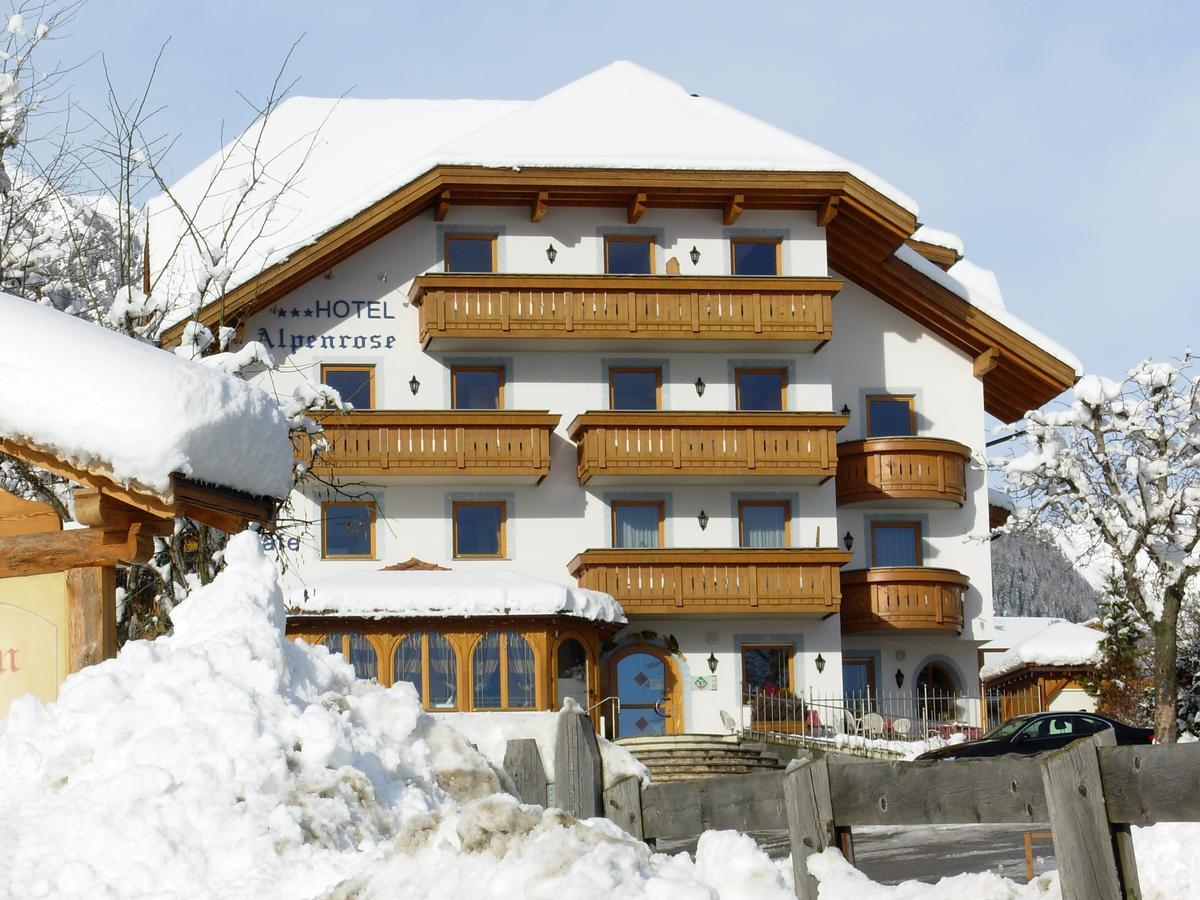 B&B Hotel Alpenrose Rooms & Apartments Valles Exterior photo